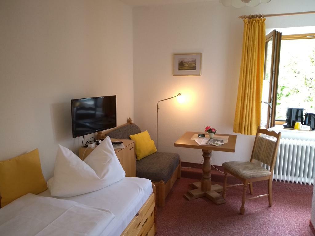 Hotel Pension Lindenhof Prien am Chiemsee Kamer foto