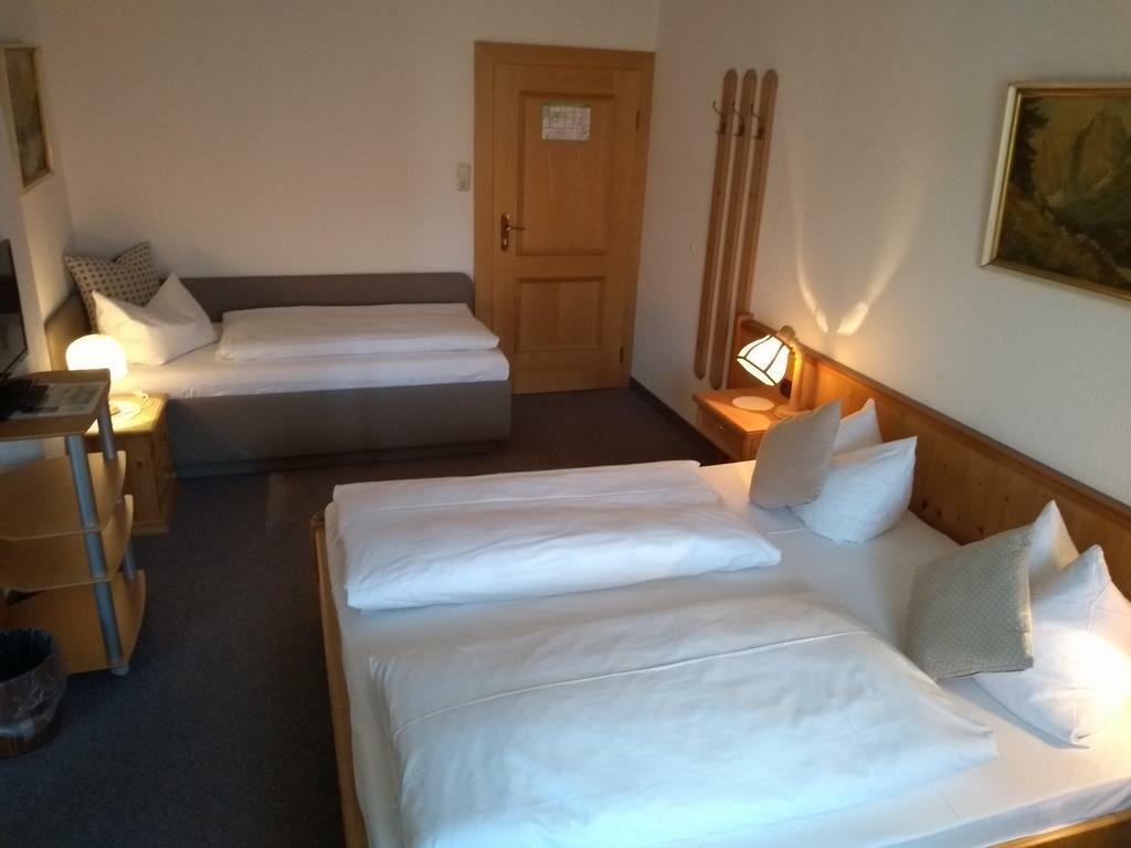 Hotel Pension Lindenhof Prien am Chiemsee Kamer foto