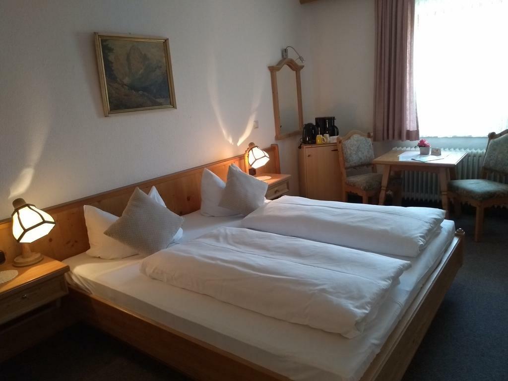 Hotel Pension Lindenhof Prien am Chiemsee Kamer foto