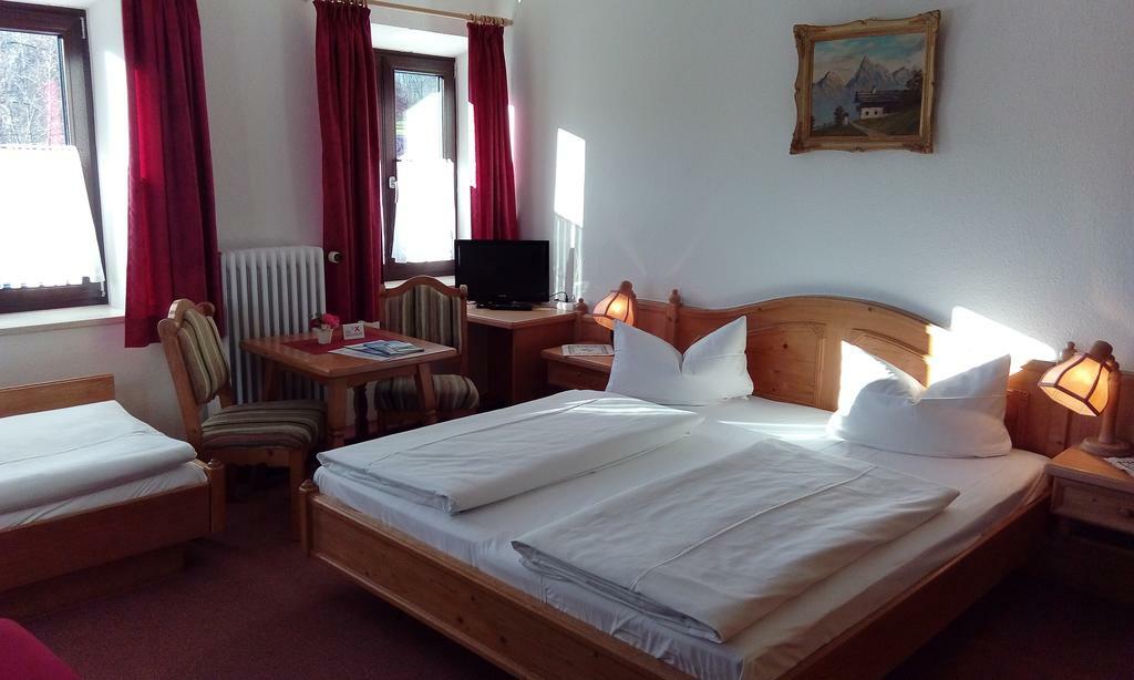 Hotel Pension Lindenhof Prien am Chiemsee Kamer foto