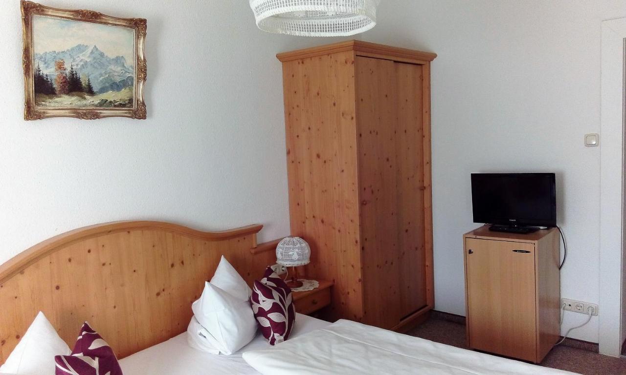Hotel Pension Lindenhof Prien am Chiemsee Buitenkant foto